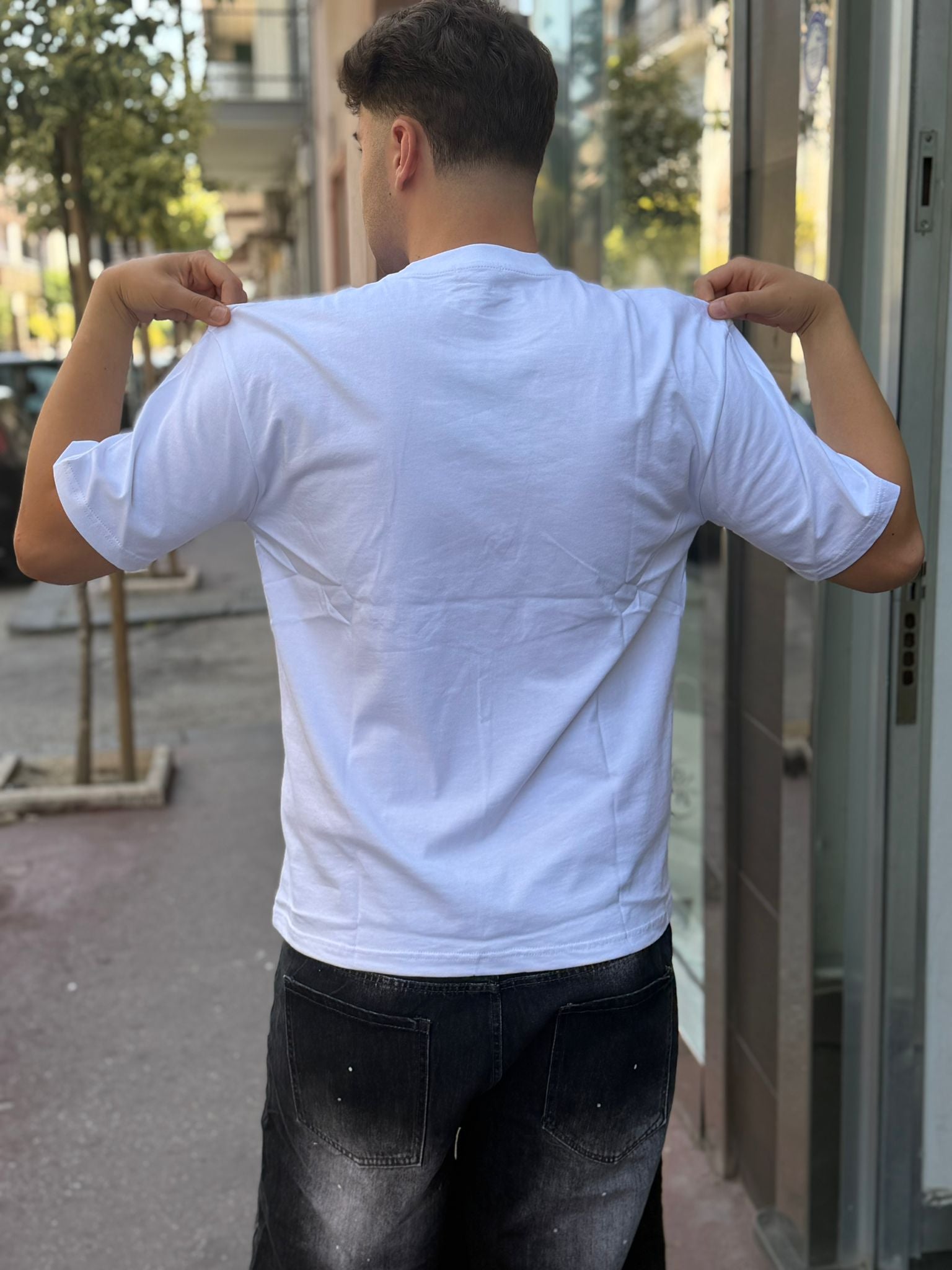 T-SHIRT LOCA