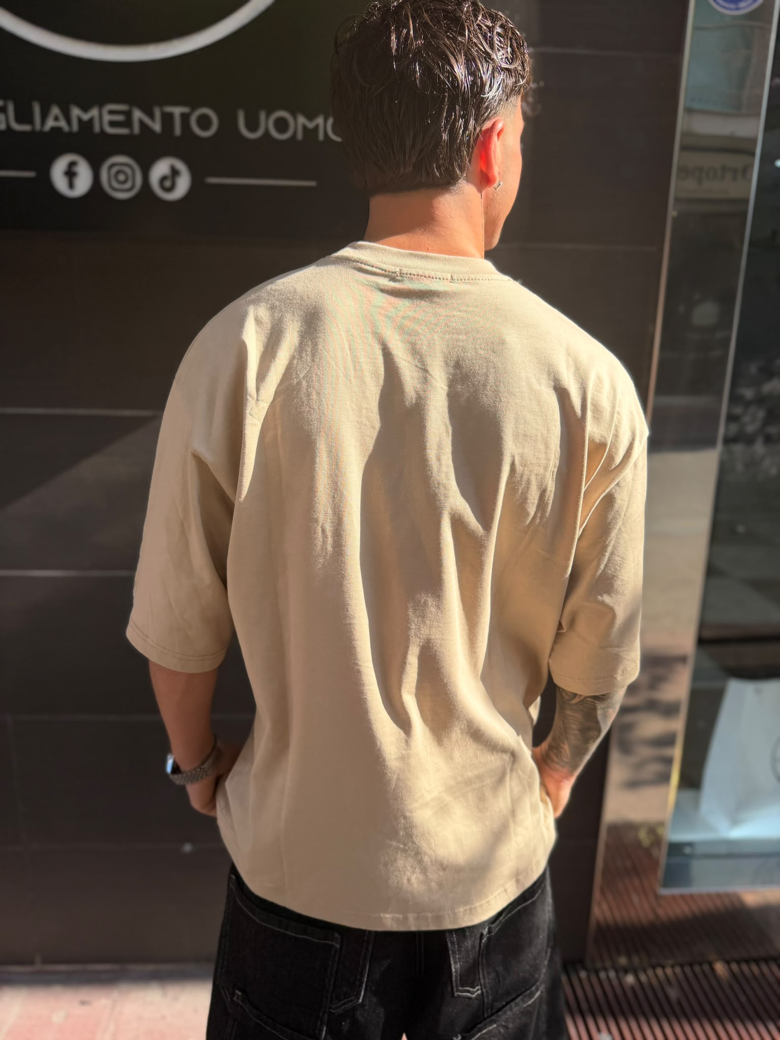 T-SHIRT SKATE
