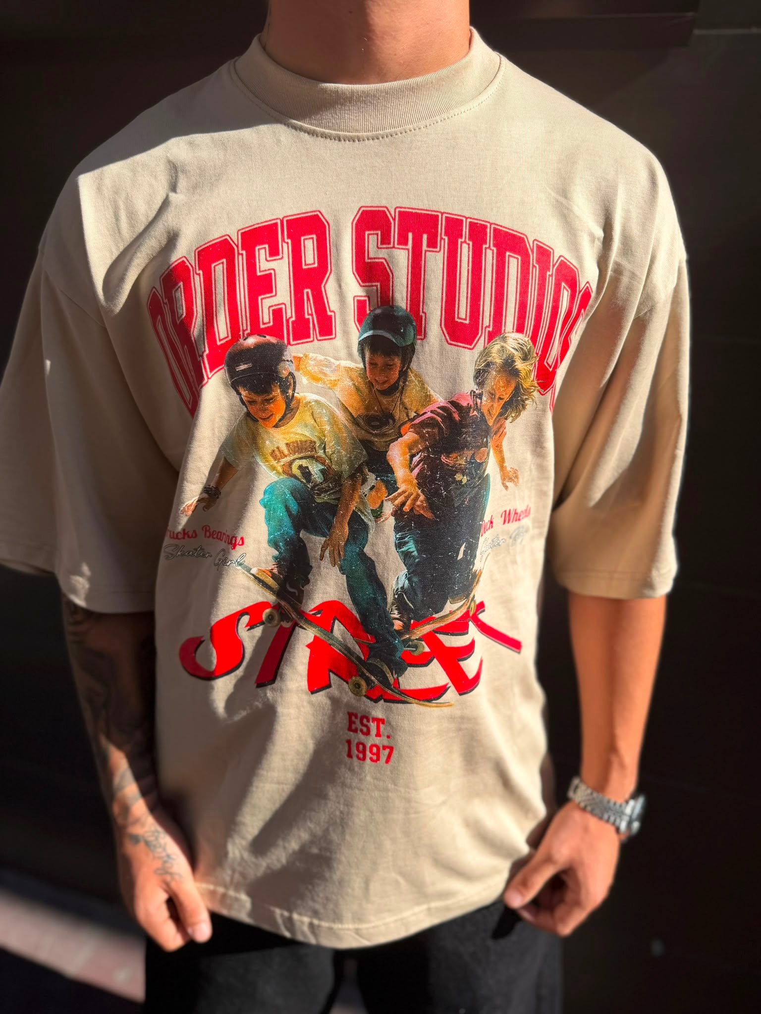 T-SHIRT SKATE
