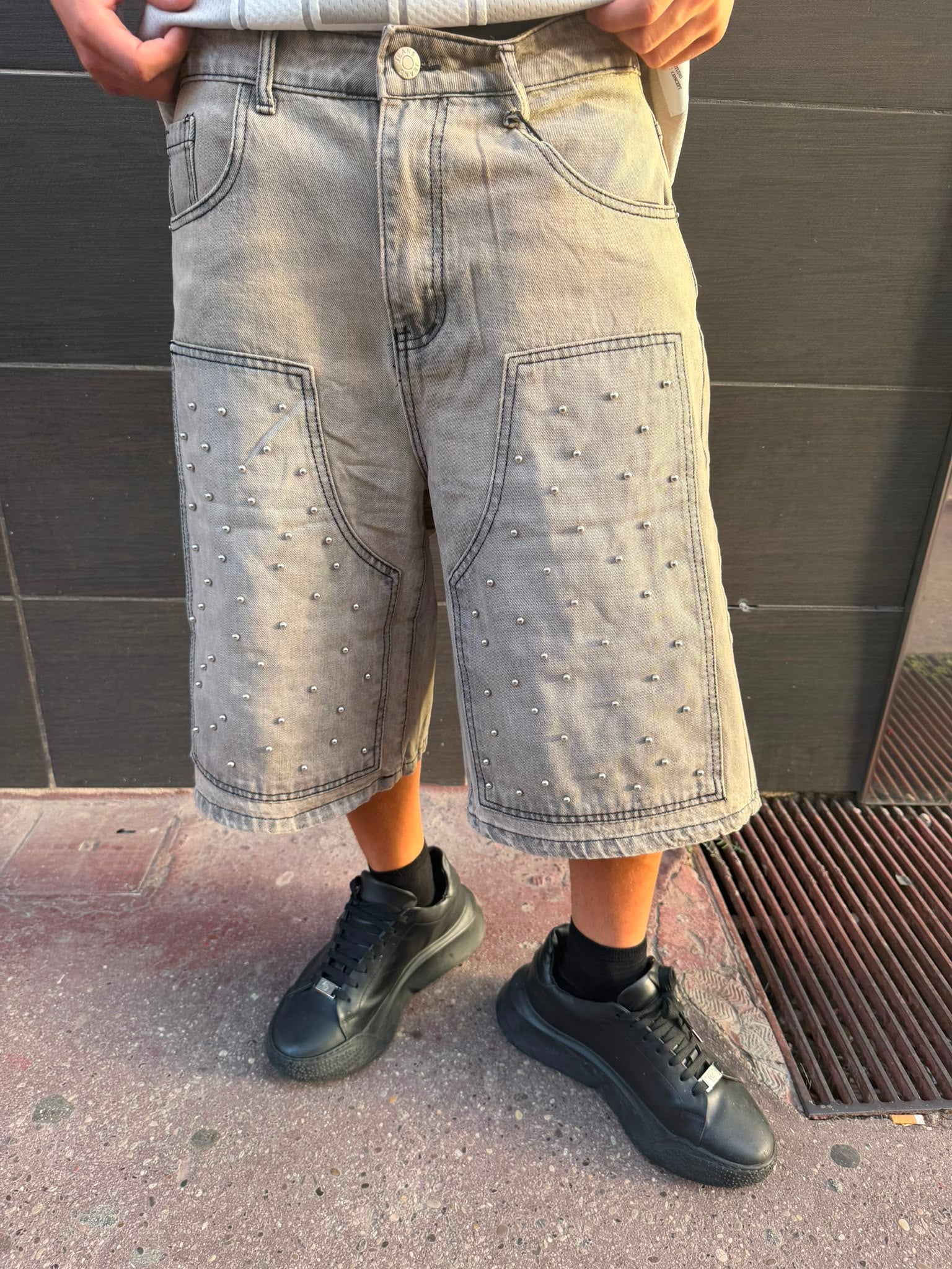 SHORT WILD