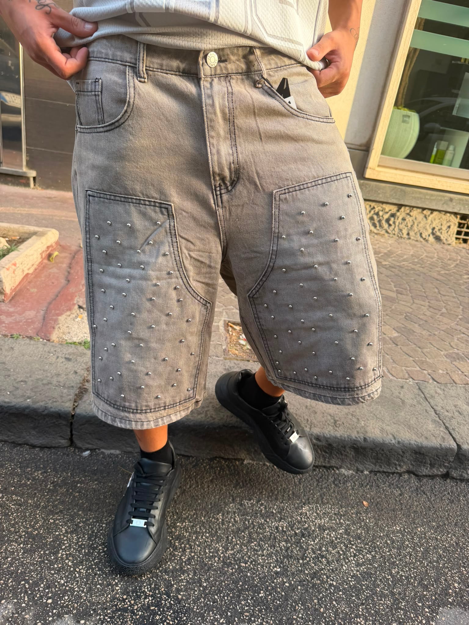 SHORT WILD