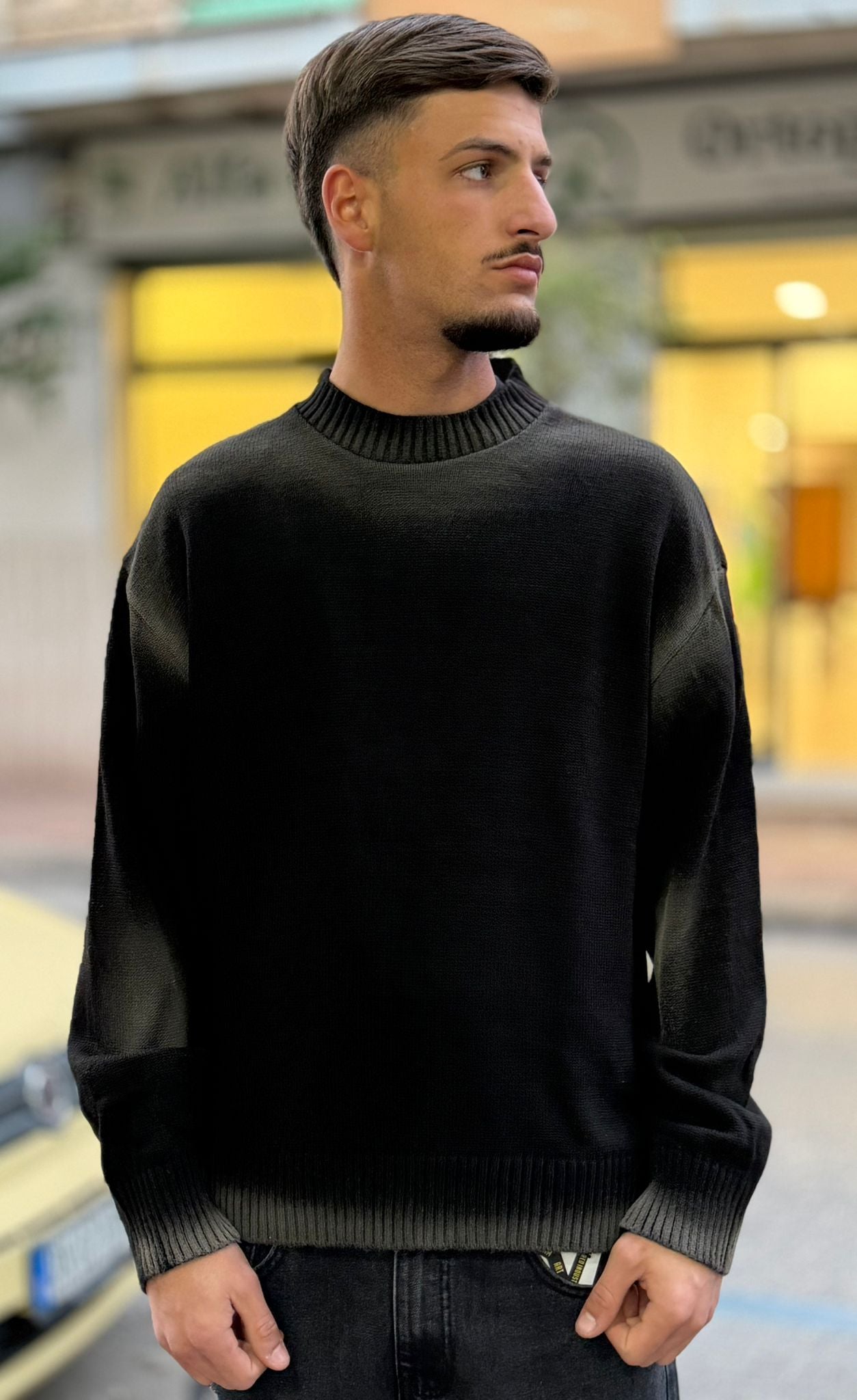 Maglione Nero Streetwear